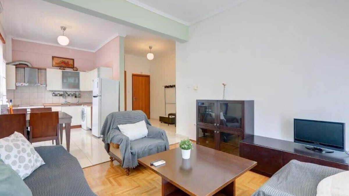 Charilaou Apartment | Xarilaou's Two-Bedroom Treasure in Thessaloniki