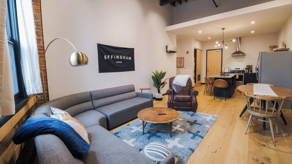 Effingham Apartment | XCHNG Downtown Loft Living