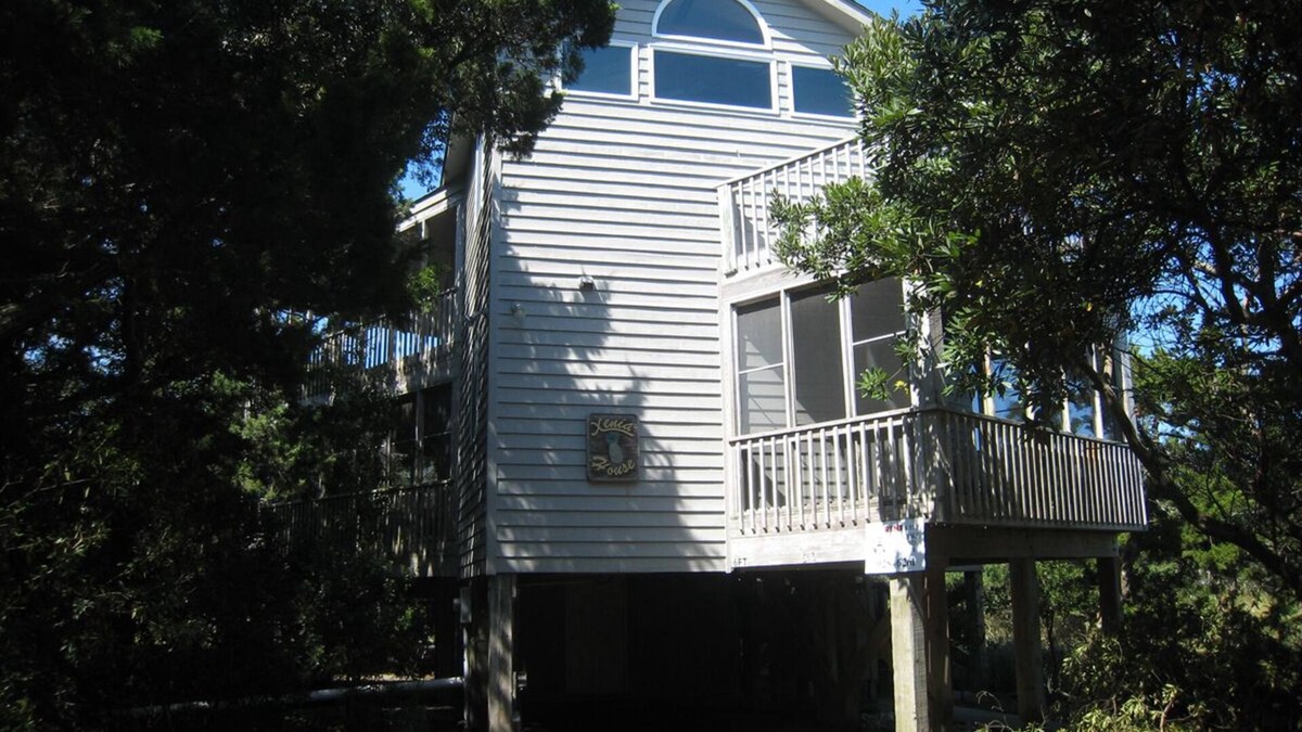 Ocracoke House | Xenia House: Enjoy decks and screened porch overlooking the marsh.