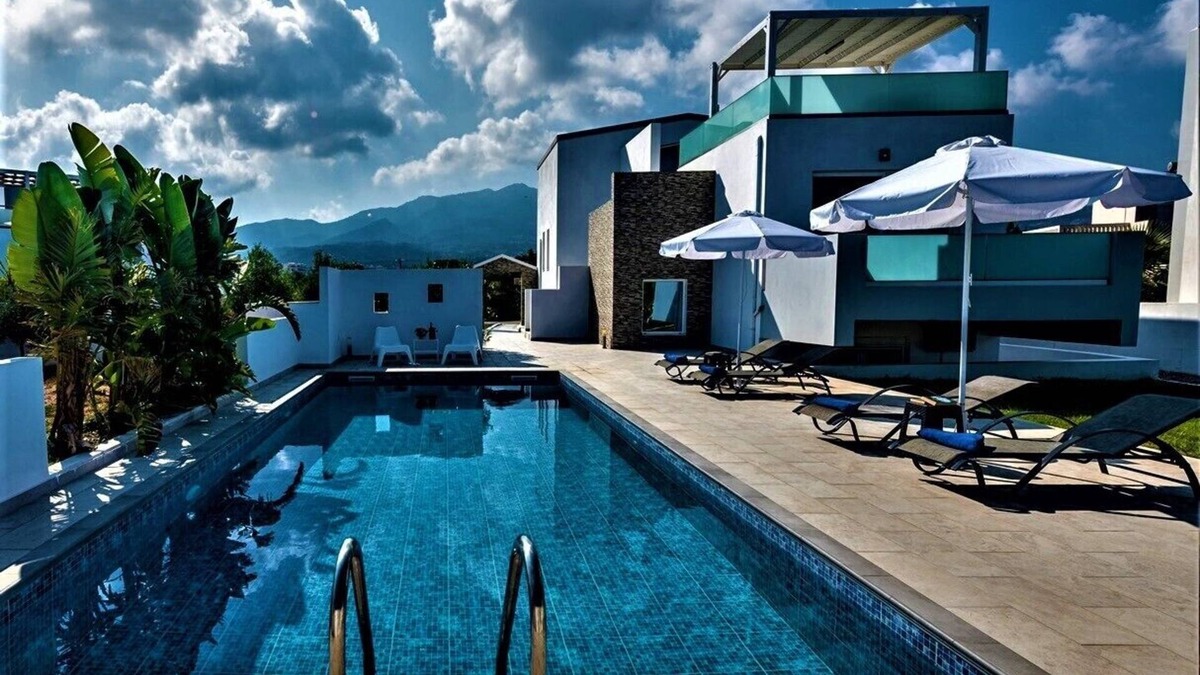 Tingaki Villa | XENOS VILLA 4 - LUXURY VILLA WITH PRIVATE SWIMMING POOL NEAR THE SEA