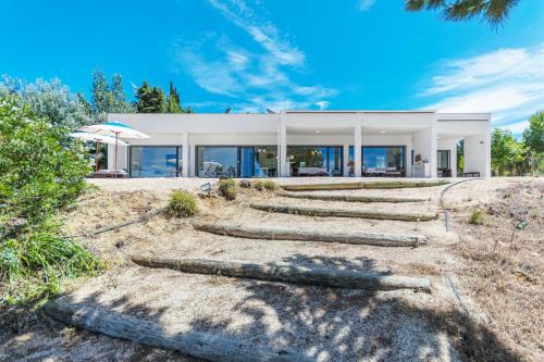 Torres Novas Villa | Xitaka Country House - Modern Large Great Views