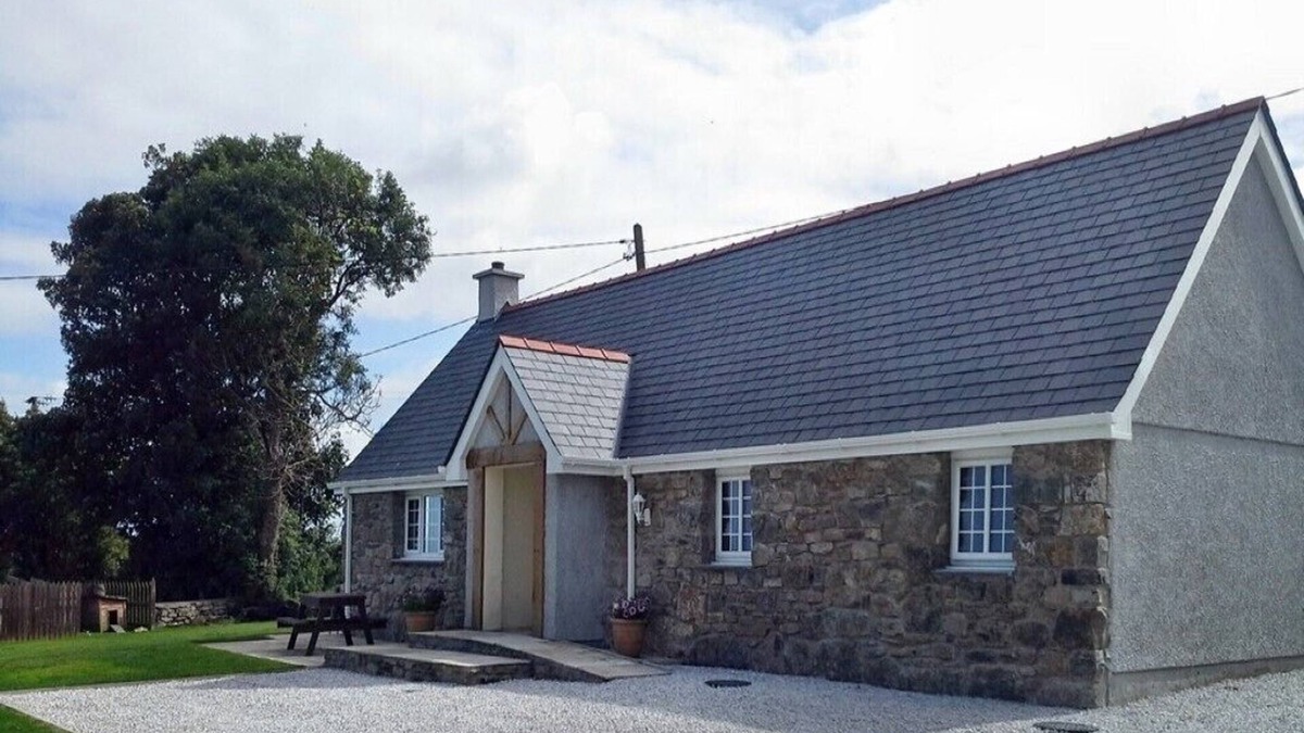 Moelfre Cottage | Y Bwthyn Holiday Cottage near LLigwy Beach