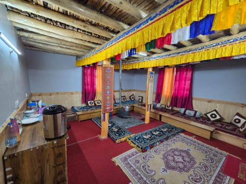 Kaza House | Yankit Homestay