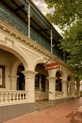 Yarra Glen Hotel | Yarra Valley Grand