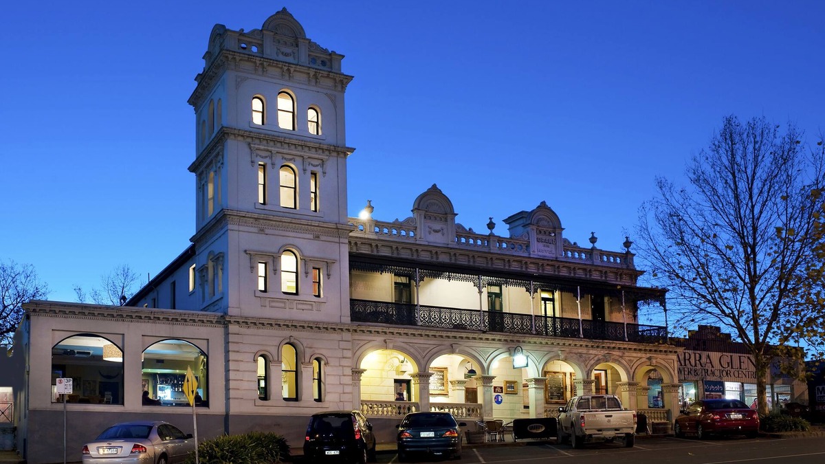 Yarra Glen Hotel | Yarra Valley Grand Hotel