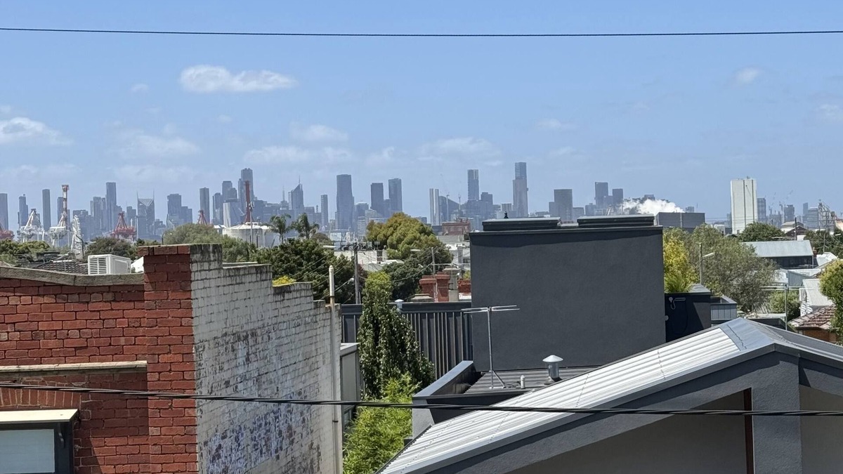 Yarraville Apartment | Yarraville Village apartment with panoramic views