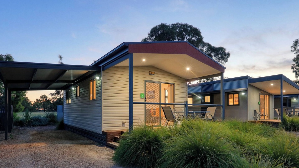 Yarrawonga Cabin | Yarrawonga Riverlands Tourist Park