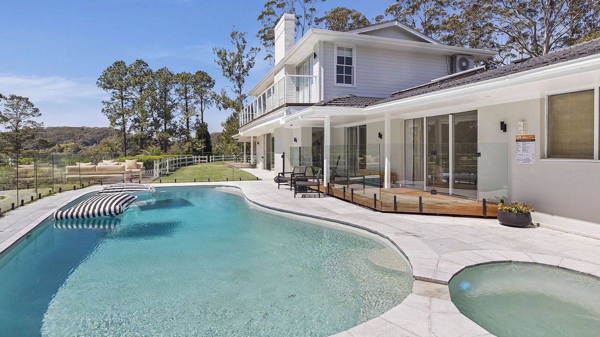 Matcham House | YARRIMBAH - Idyllic Coastal Estate with Private Pool & Spa