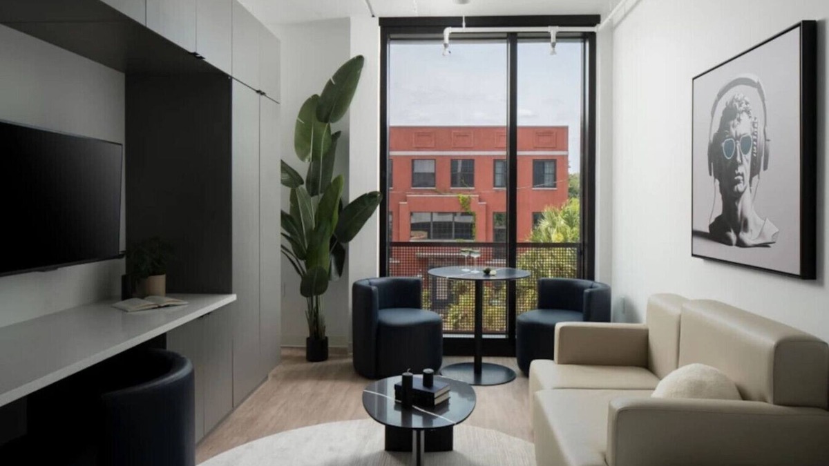 Historic Ybor Apartment | Ybor 2BD Haven | Free Parking | Close to DT!