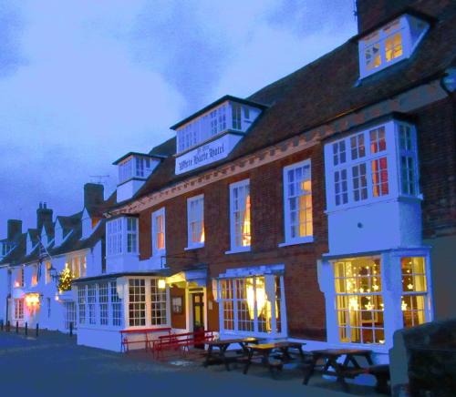 Burnham-on-Crouch Hotel | Ye Olde White Harte Hotel