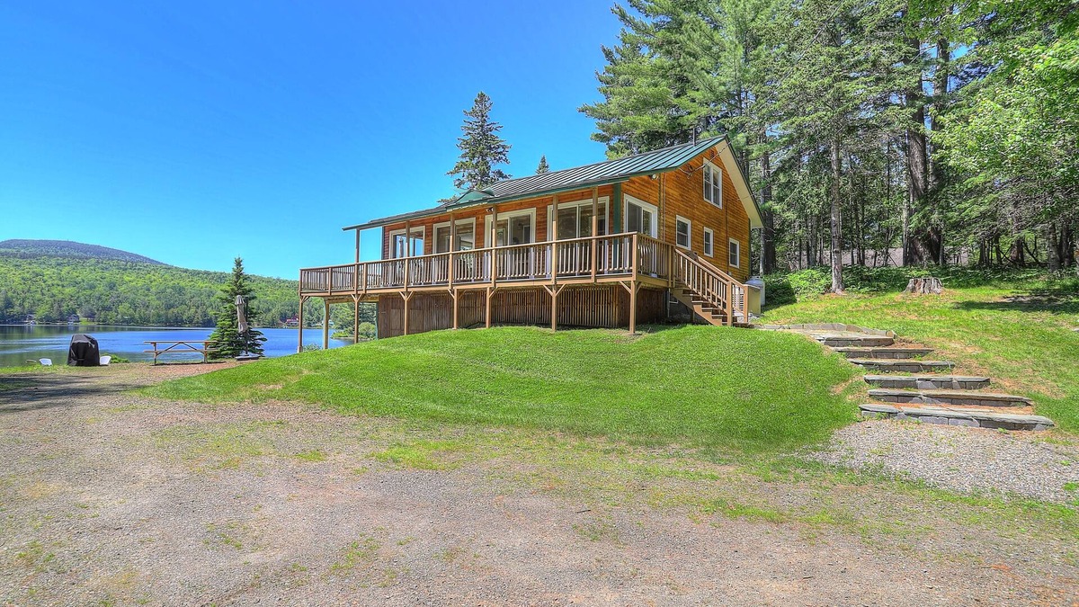 Oquossoc House | Yellow Pine - Enjoy swimming, boating and wonderful views on Rangeley Lake
