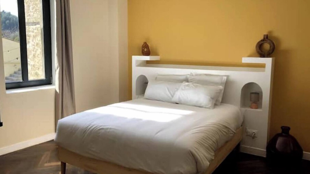 Anduze Apartment | Yellow Room Escape
