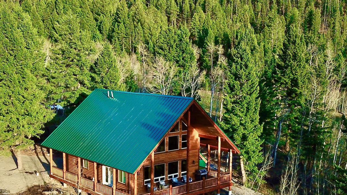 Island Park Cabin | Yellowstone Moose Lodge-10Miles2YNP+Hottub+Wifi+AC