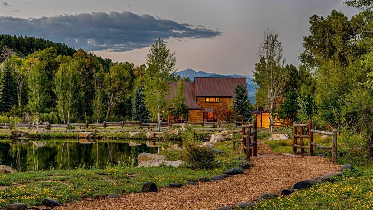 Pagosa Springs House | Yellowstone Riverside: 15% Off Until Nov 22!