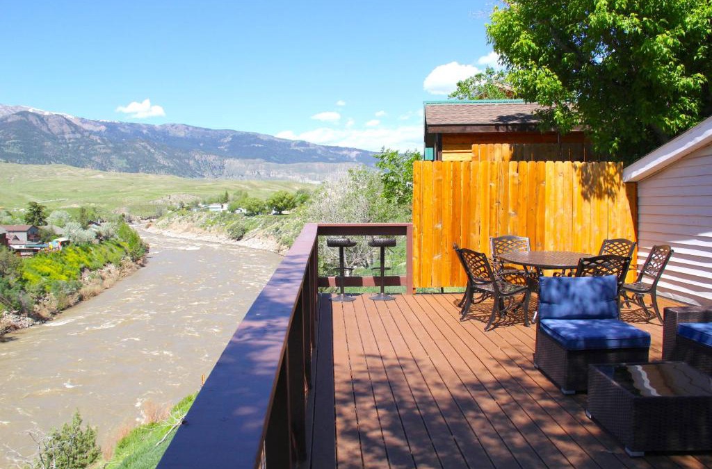 Gardiner House | Yellowstone Treasure Guesthouses on the River