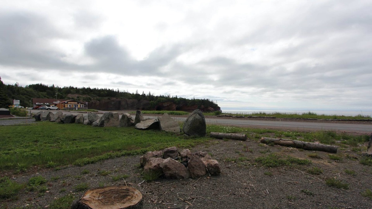 Bay View Cabin | Yeomans By The Caves - Bunky On The Beach
