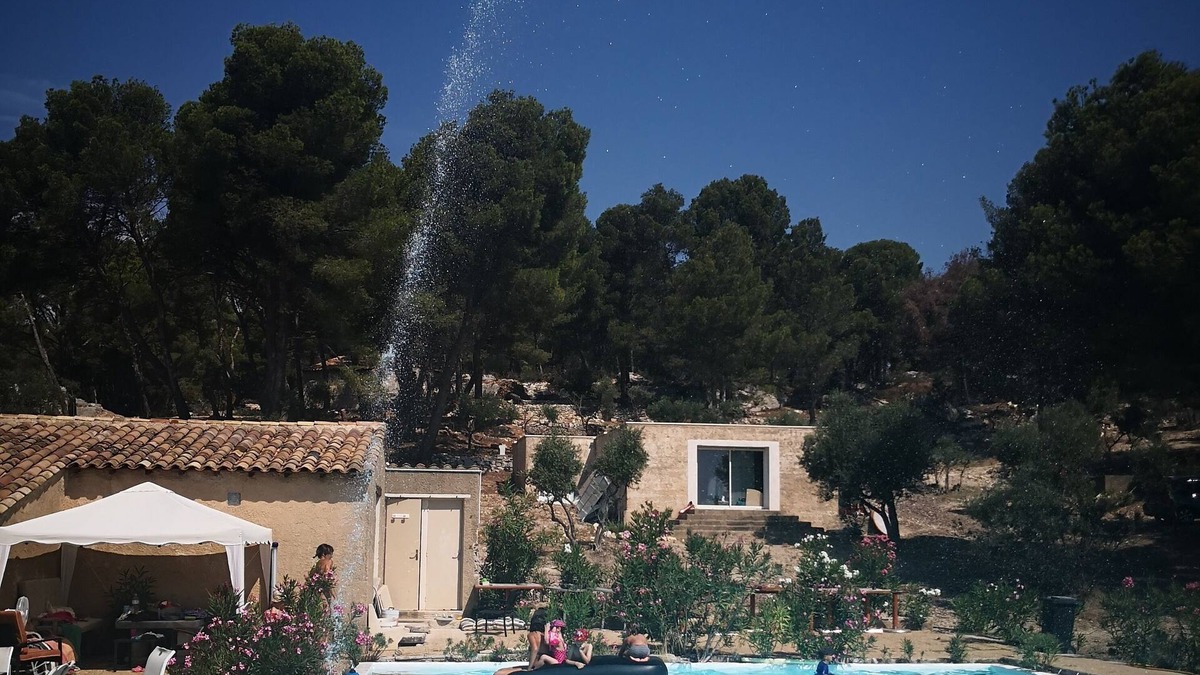 Mouries House | Yes, the little paradise on earth does exist