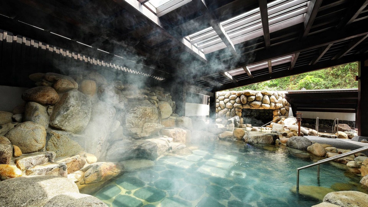 Cam Pha Hotel | Yoko Onsen Quang Hanh