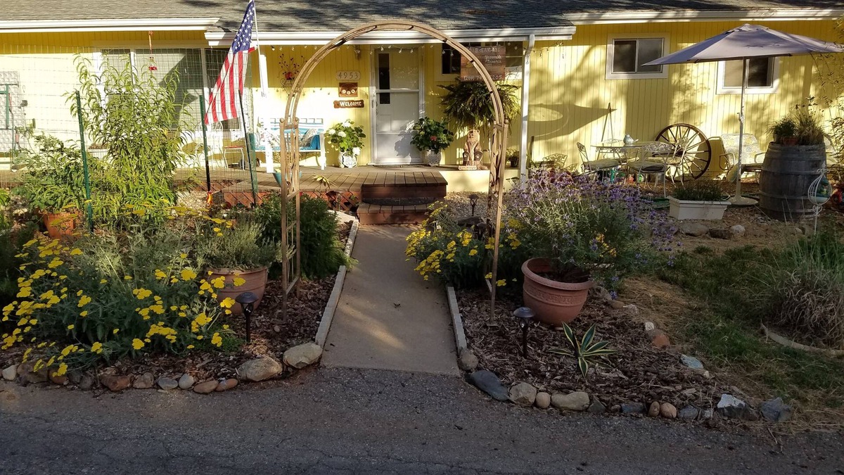Mariposa Bed & Breakfast | Yosemite Plaisance Bed & Breakfast