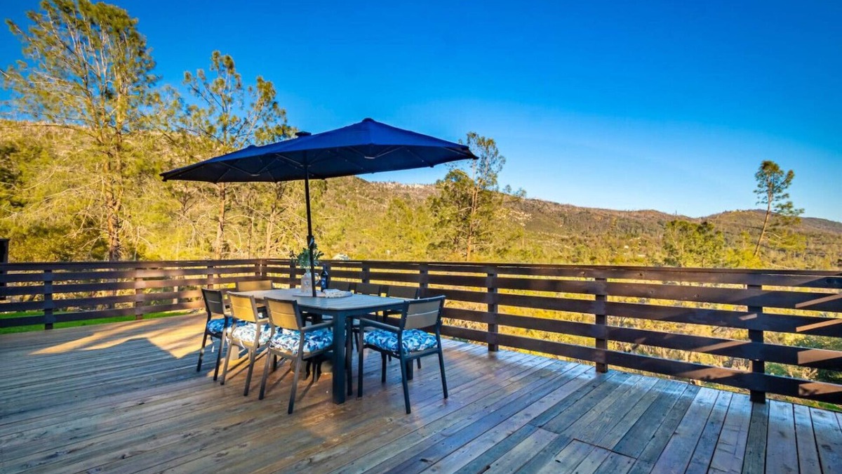 North Fork Cabin | Yosemite Sierra Vista Lookout w/Hot Tub, Game Room