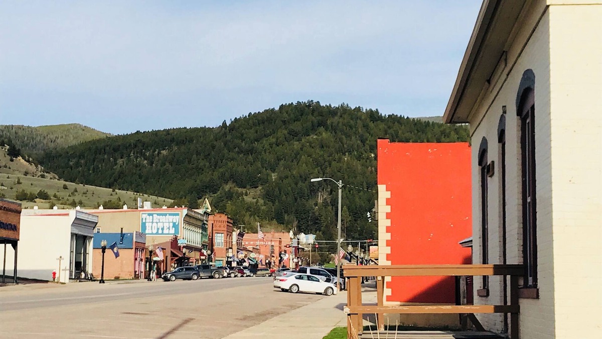 Philipsburg House | You can’t get any closer to all there is to love about downtown Philipsburg!