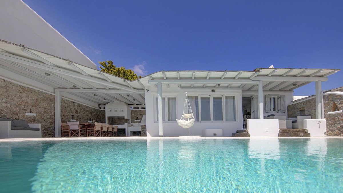 Kalafatis Villa | You Deserve To Experience All This At 5-Star reviews Sea View Villa