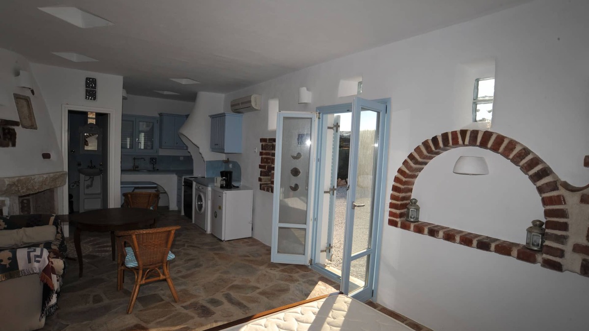 Drios Apartment | You like to experience a very quiet, relaxing and romantic atmosphere? Great.!