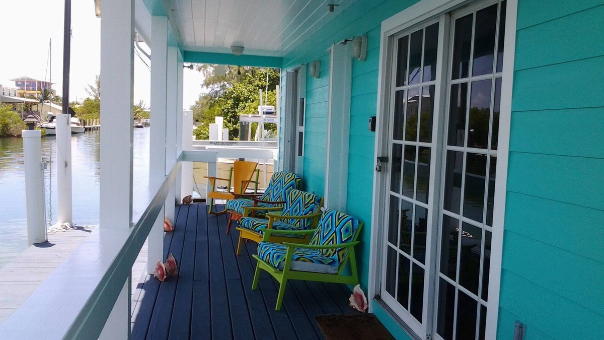 Port Royal House | You'll Love this Super Nice 2/2 with FREE Dockage Golf Cart Rentals aval. wifi
