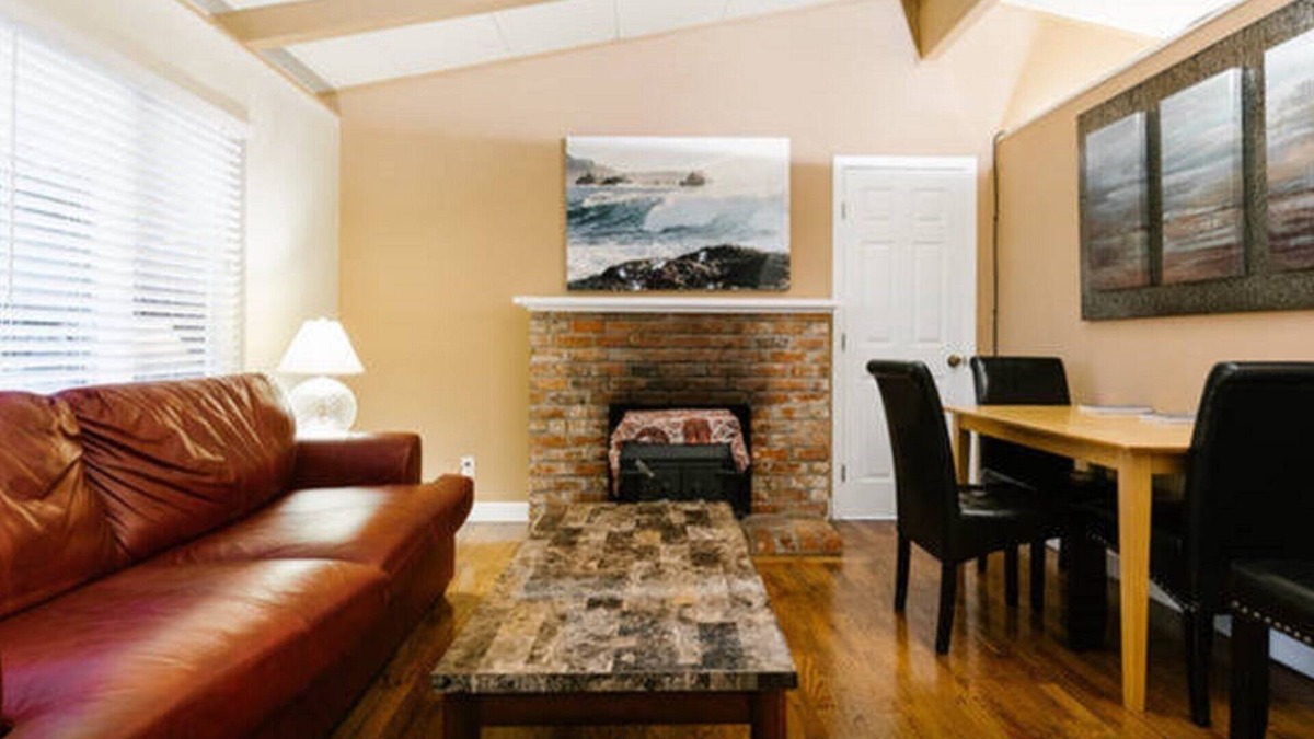 Mescal Corridor NW House | you will love this Craftsman style home