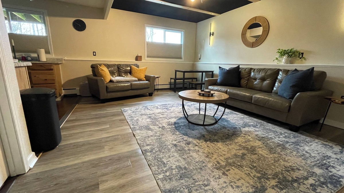 Northeast Anchorage Condo | Your Alaskan Getaway - 2 Bedroom 1 bath close to everything!