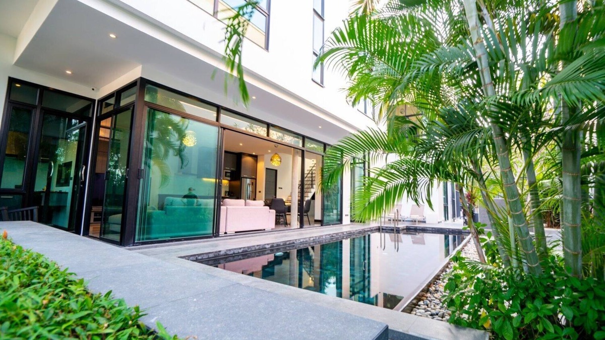 Si Sunthon Villa | Your All in One Dream Villa