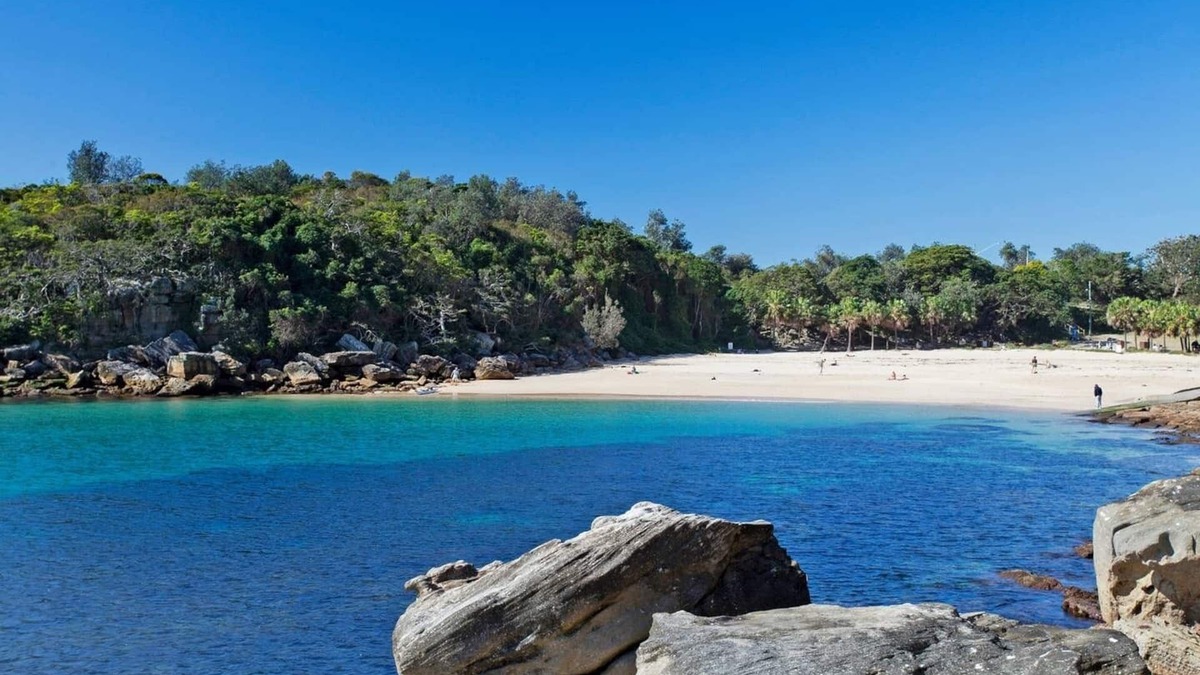 Manly Apartment | Your best choice of direct Beach front accommodation in Manly 3