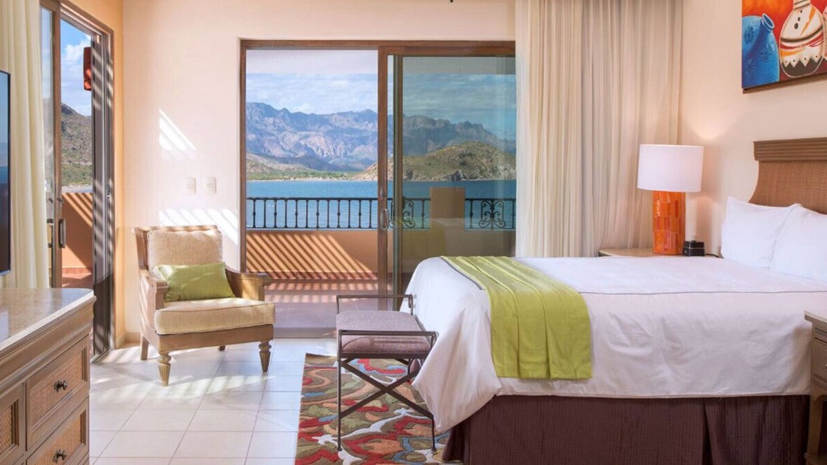 Loreto Resort | Your Dream Golf Tournament Accommodations Await - 2 Bedrm Luxury Suite