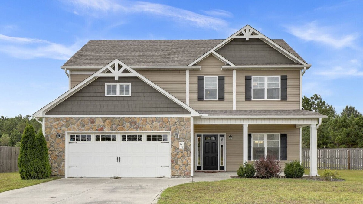 Hubert House | Your Eastern North Carolina Home away from Home in Peytons Ridge
