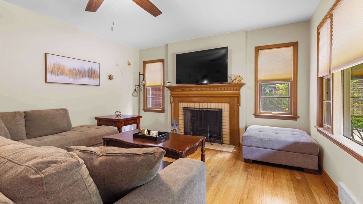 Holcomb House | Your friendly neighborhood Airbnb