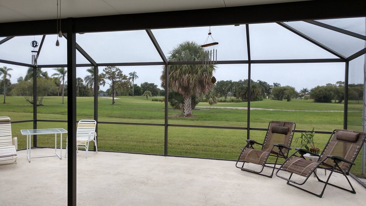 Port Saint Lucie House | Your Home Away From Home/Dog Friendly