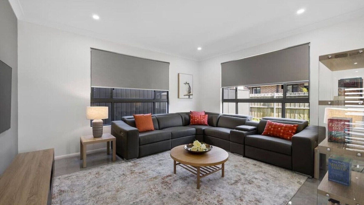 Marsden Park House | Your Home Away from Home: 4BR Escape