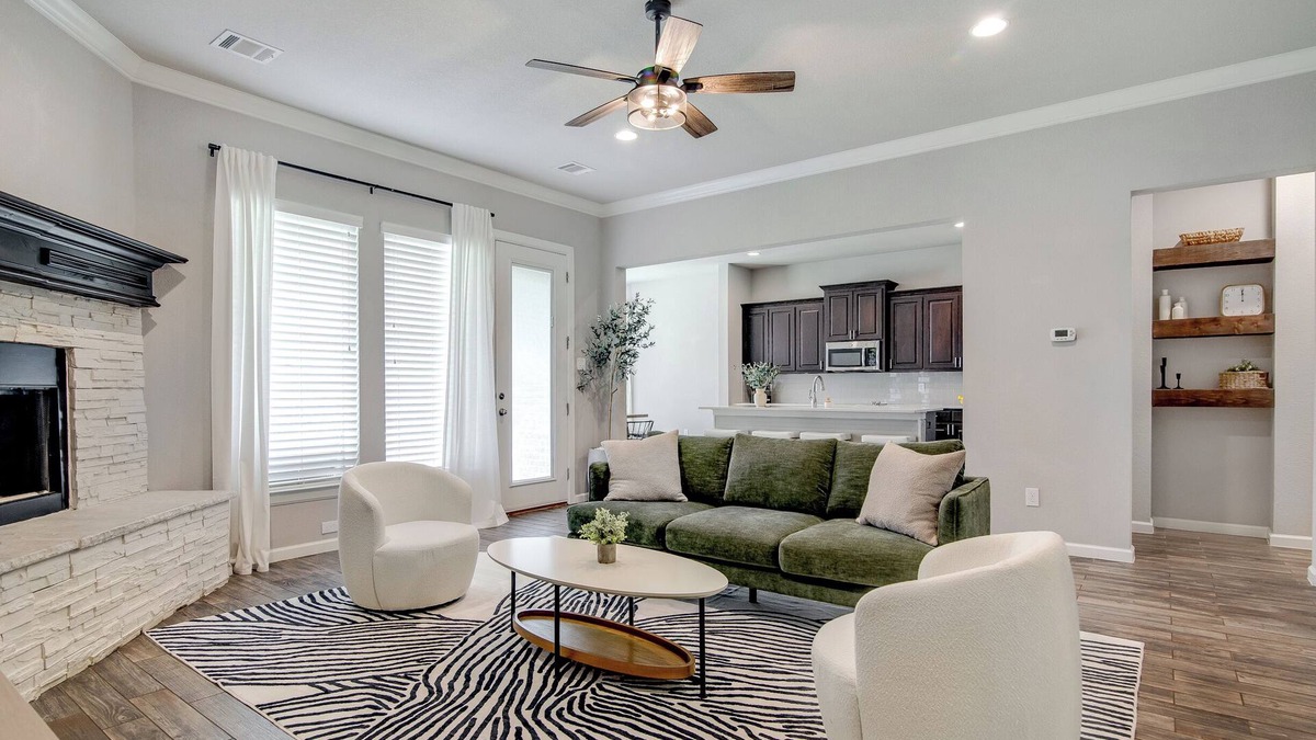 Joshua House | Your Home Away from Home – Beautiful Burleson Retreat!