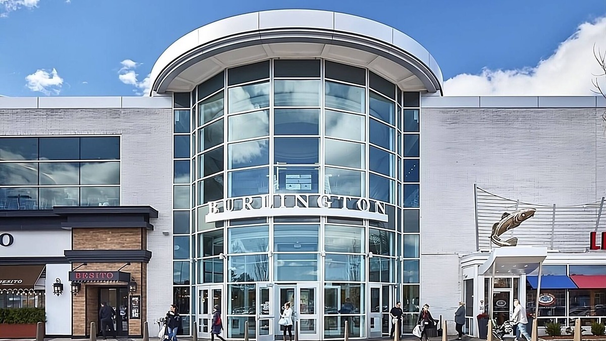 Burlington Hotel | Your Home Away from Home: Comfortable Suites & Pet-Friendly