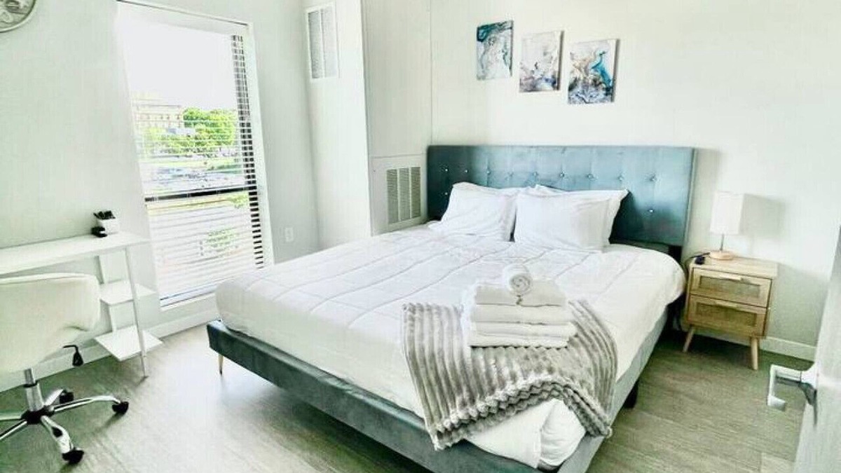 Downtown Des Moines Apartment | Your home away from home