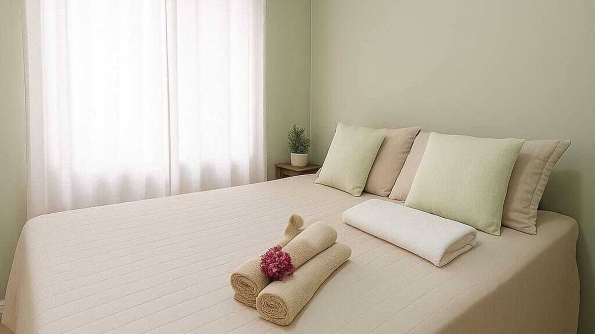 Igara Apartment | Your Home in the City | 3 Bedrooms & Private Patio!