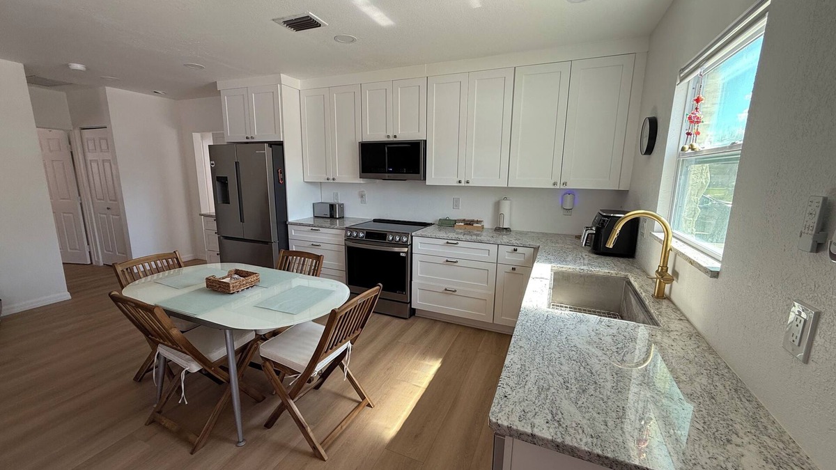 Madeira Beach House | Your Madeira Beach House Awaits! Sand, Salt and Sun! -3bed/2full bath