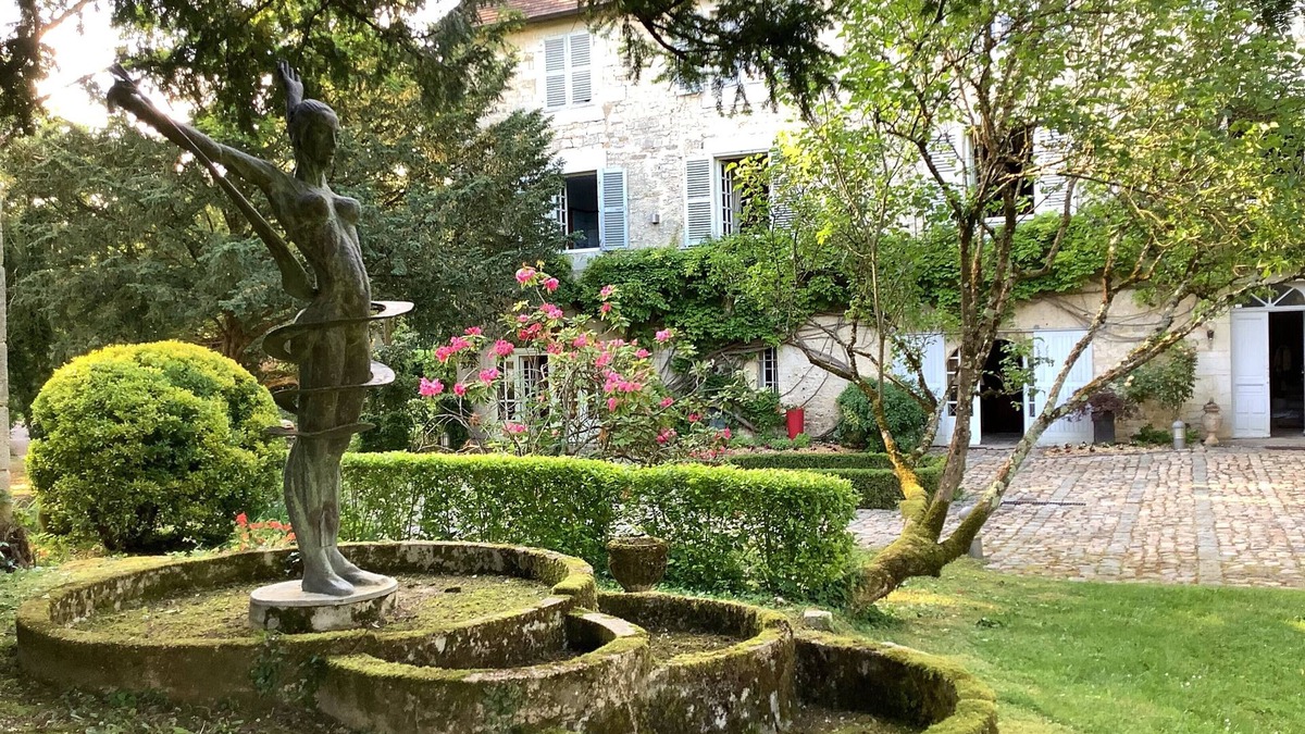 Buffard House | Your own private paradise of charm, elegance and activity.