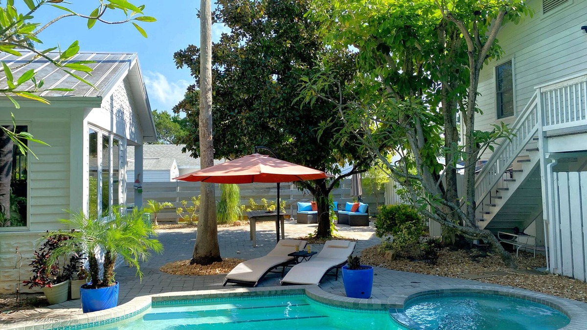 Longbeach Village House | Your Paradise Awaits.