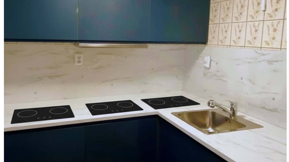 Geertruidenberg House | Your perfect group getaway—7 basic bedrooms, garden, A/C & more!