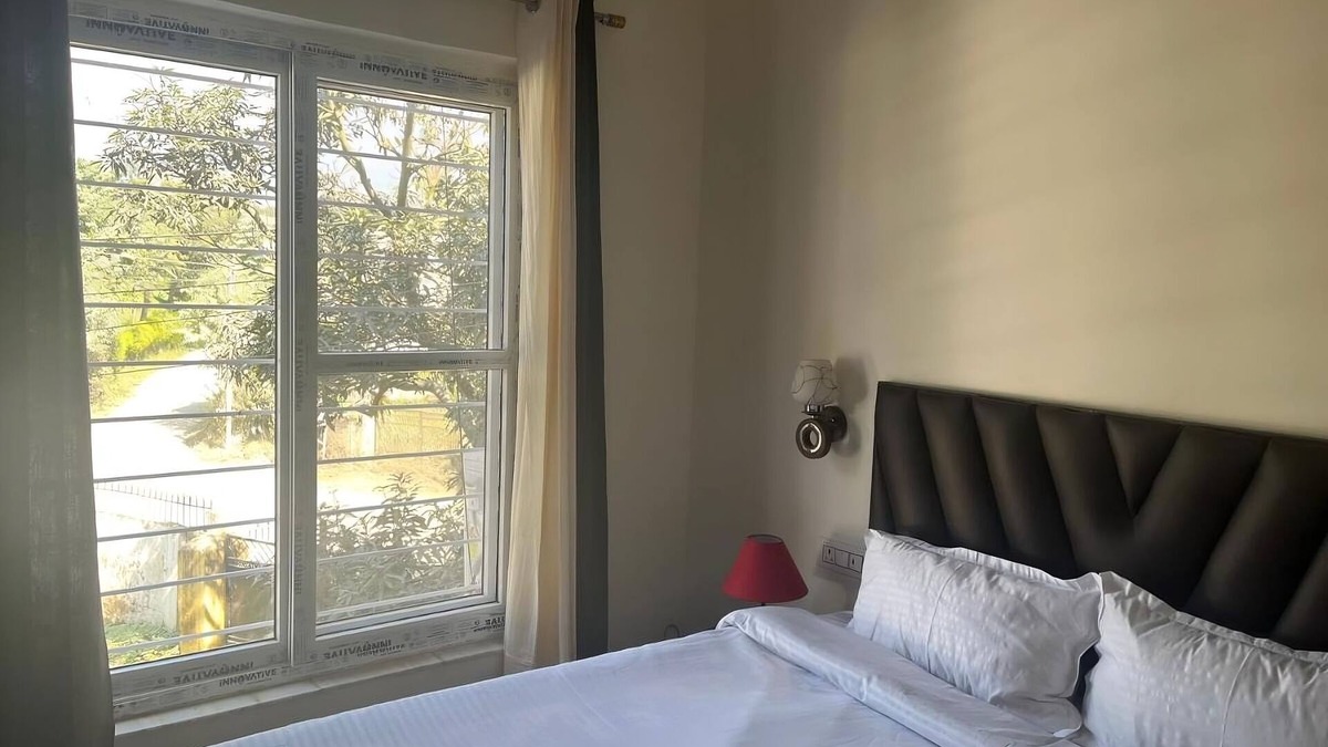 Bullawala Hotel | Your Place