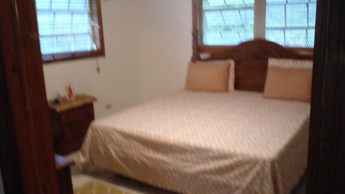 Greencastle House | Your private get away hidden in historic island settlements