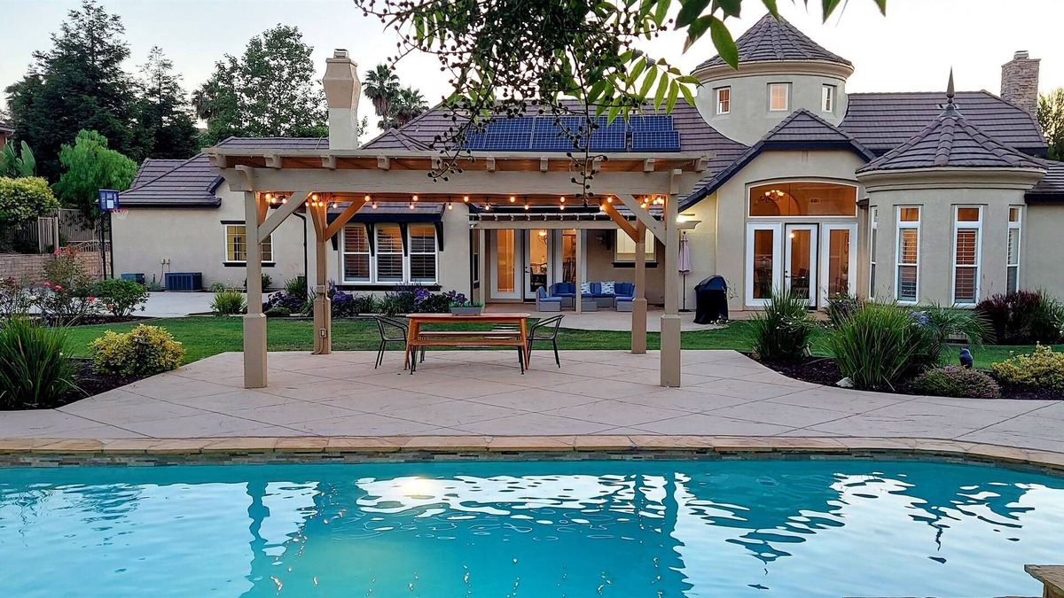Thousand Oaks House | Your Private Resort Getaway!