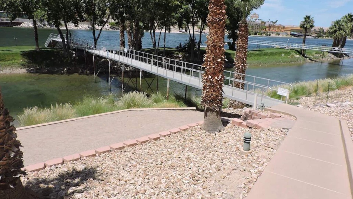 Bullhead City Condo | Your Riverfront Relaxing Vacation Home