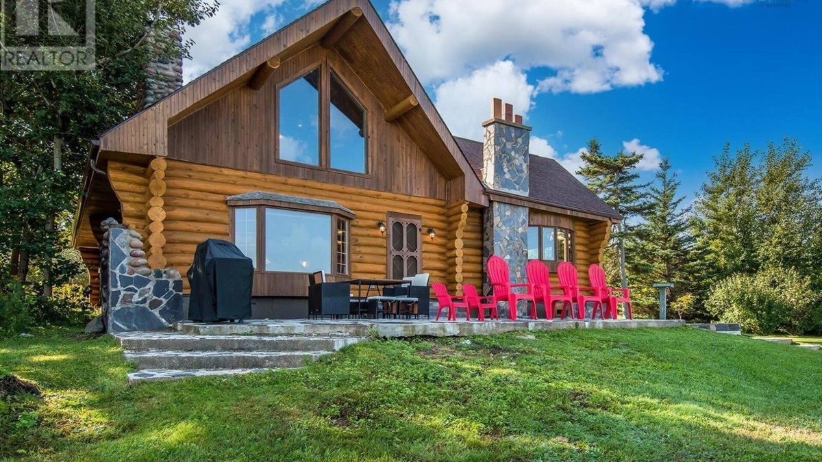 Annapolis Valley Cottage | Your Rustic Ocean Chalet Escape